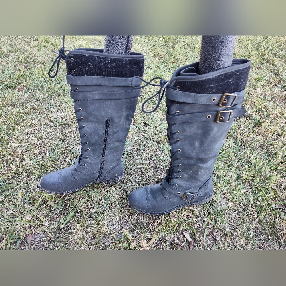 Elegant Lace-Up Gray Women's Boots